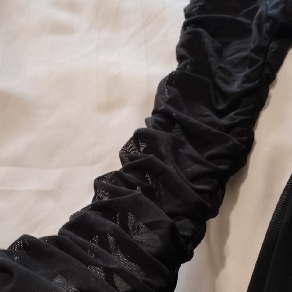 Fashion Nova Woman's Black One Sleeve Belted Mesh Jumpsuit, Size M - Picture 5 of 13